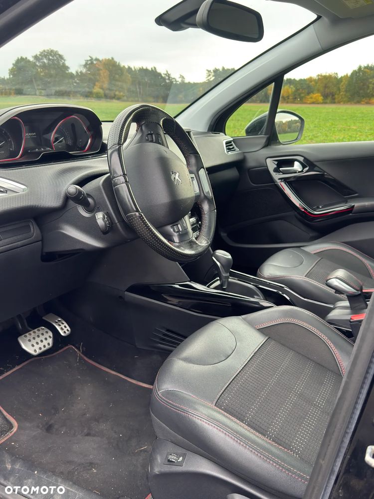 Peugeot 2008 - 12