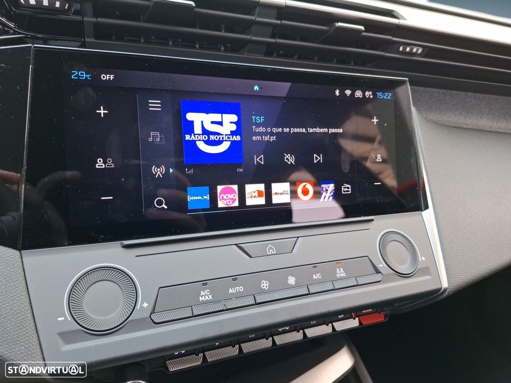 Peugeot 308 SW 1.2 Hybrid Allure e-DCS6 — fotografia 14