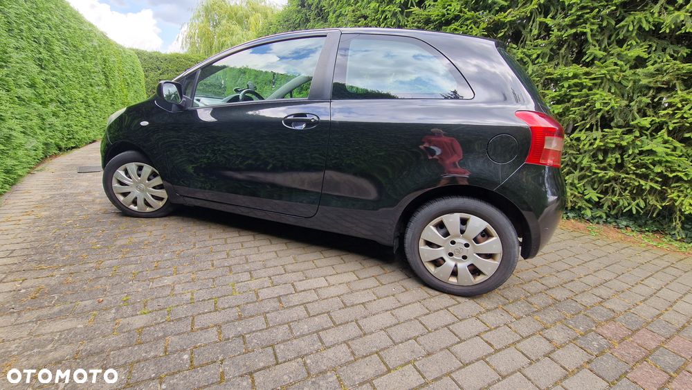 Toyota Yaris - 2