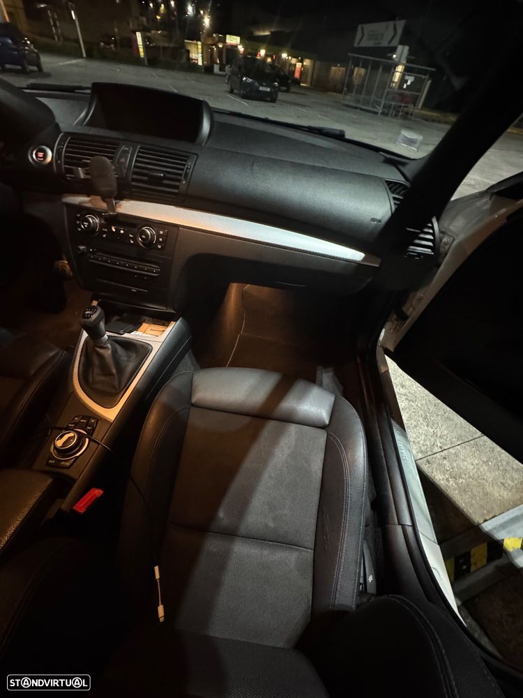 BMW 118 d Pack M - 7