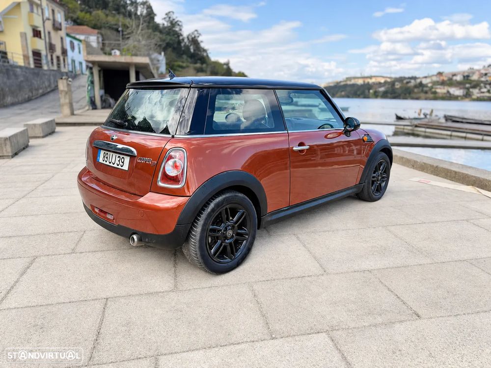 Mini 3 Portas 2011 photo 4