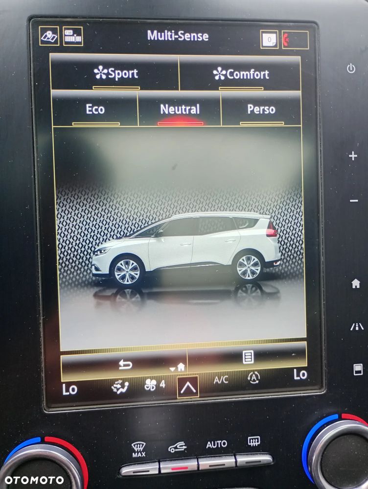 Renault Scenic - 16