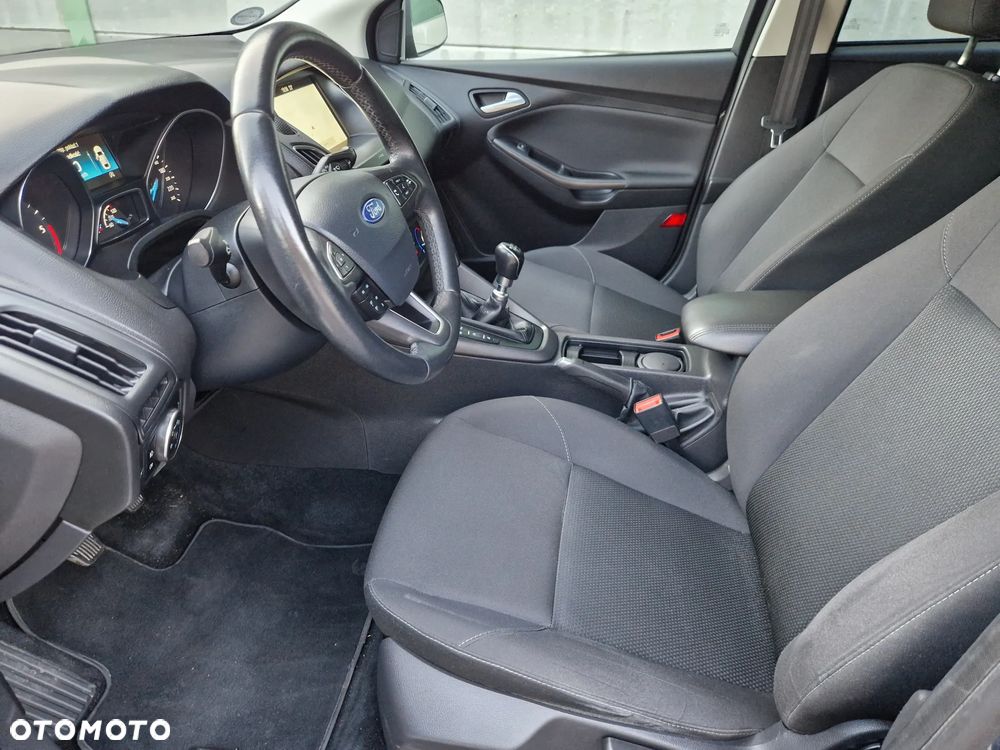 Ford Focus - 18