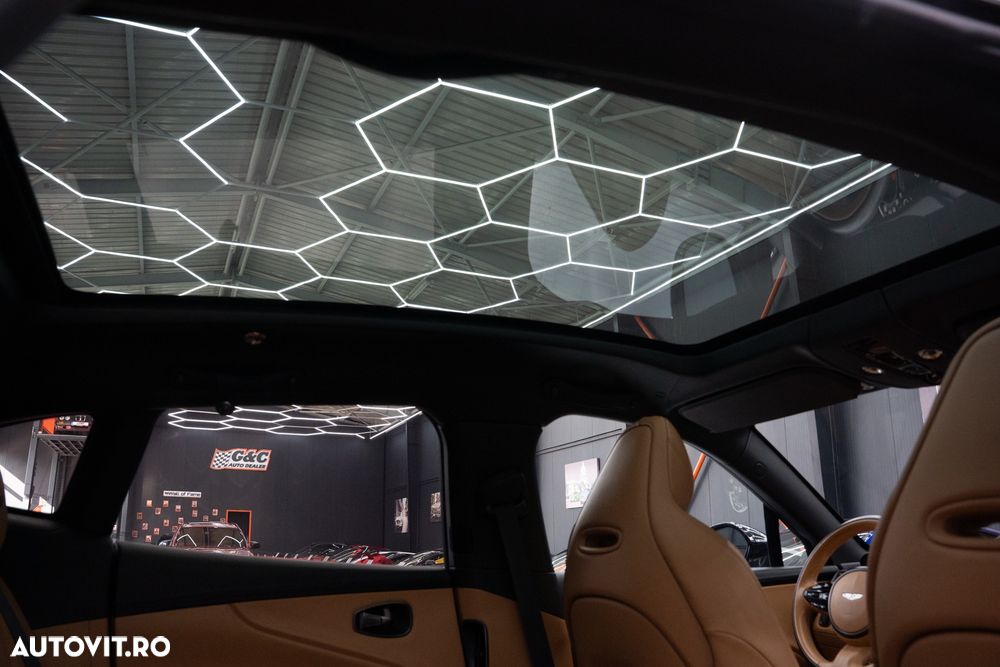 Aston Martin DBX Standard - 13