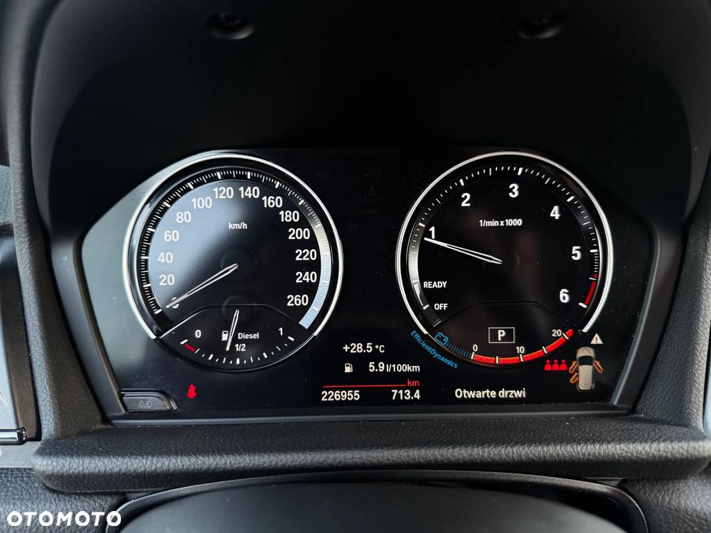 BMW Seria 2 218d Luxury Line sport - 26