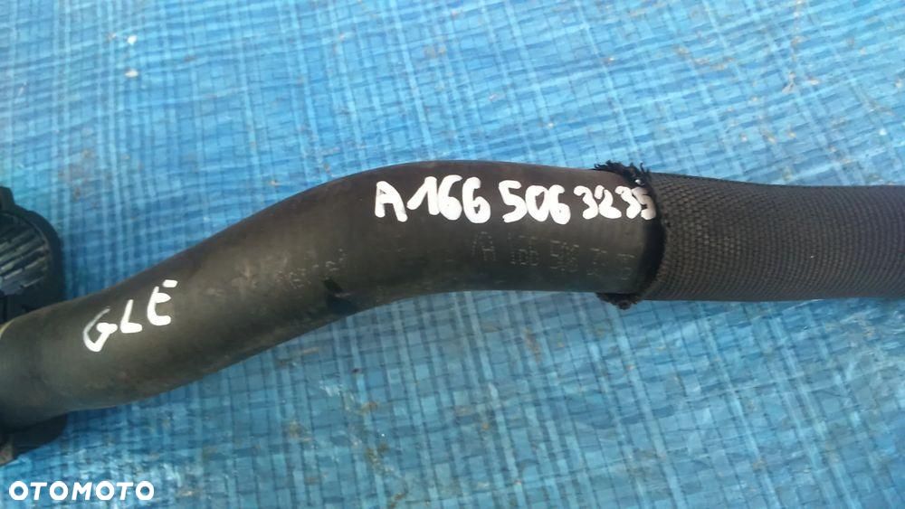 Mercedes W166 GLE 4.0i Przewód Wody Chłodnicy A1665063235 - 2