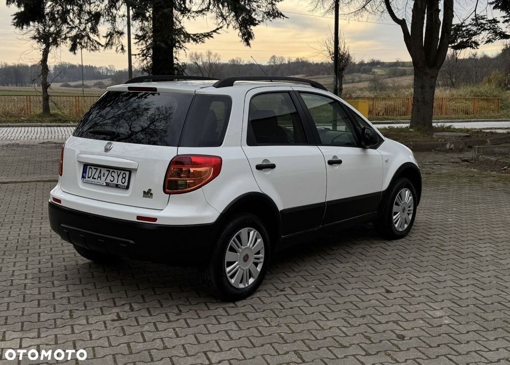 Fiat Sedici 1.6 16V 4x4 Luxury - 6