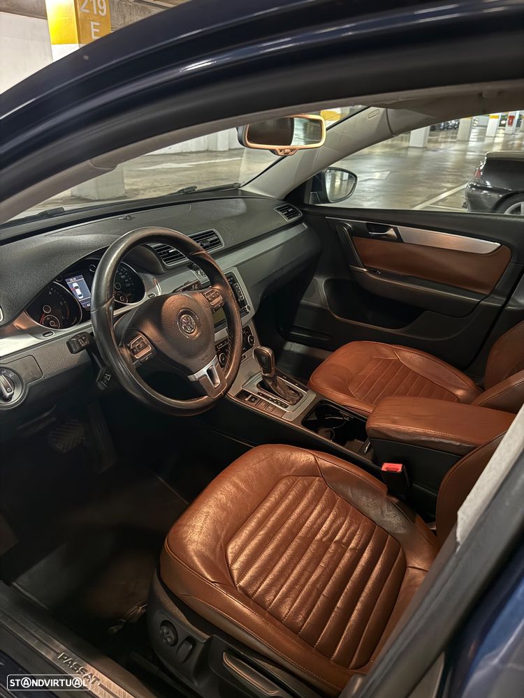 VW Passat 2.0 TDI Edition Confort. DSG - 13