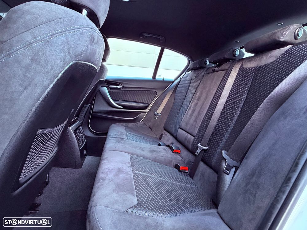 BMW 116 d Pack Desportivo M - 13