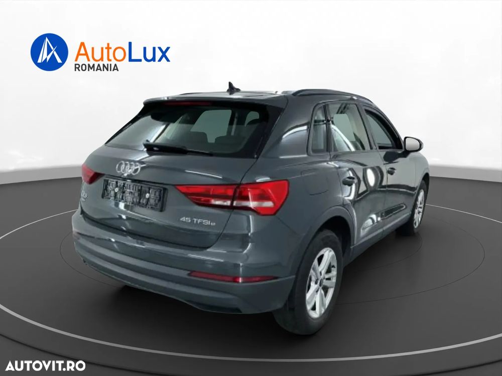 Audi Q3 45 TFSIe S tronic - 4