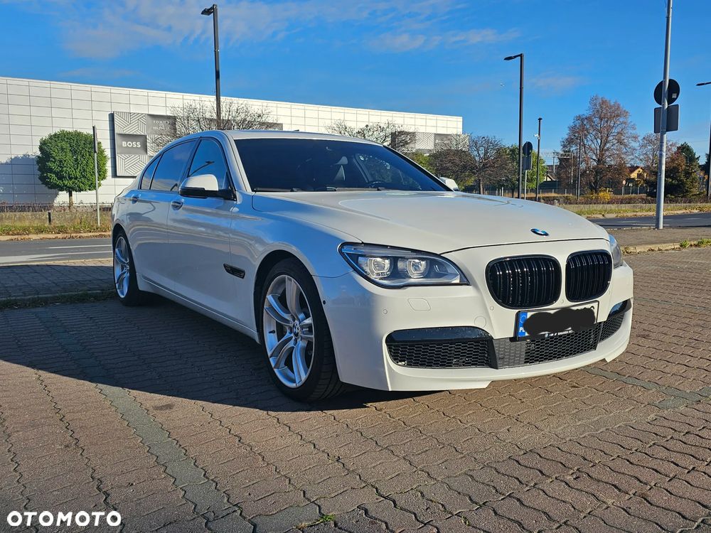 BMW Seria 7 750Li xDrive - 3