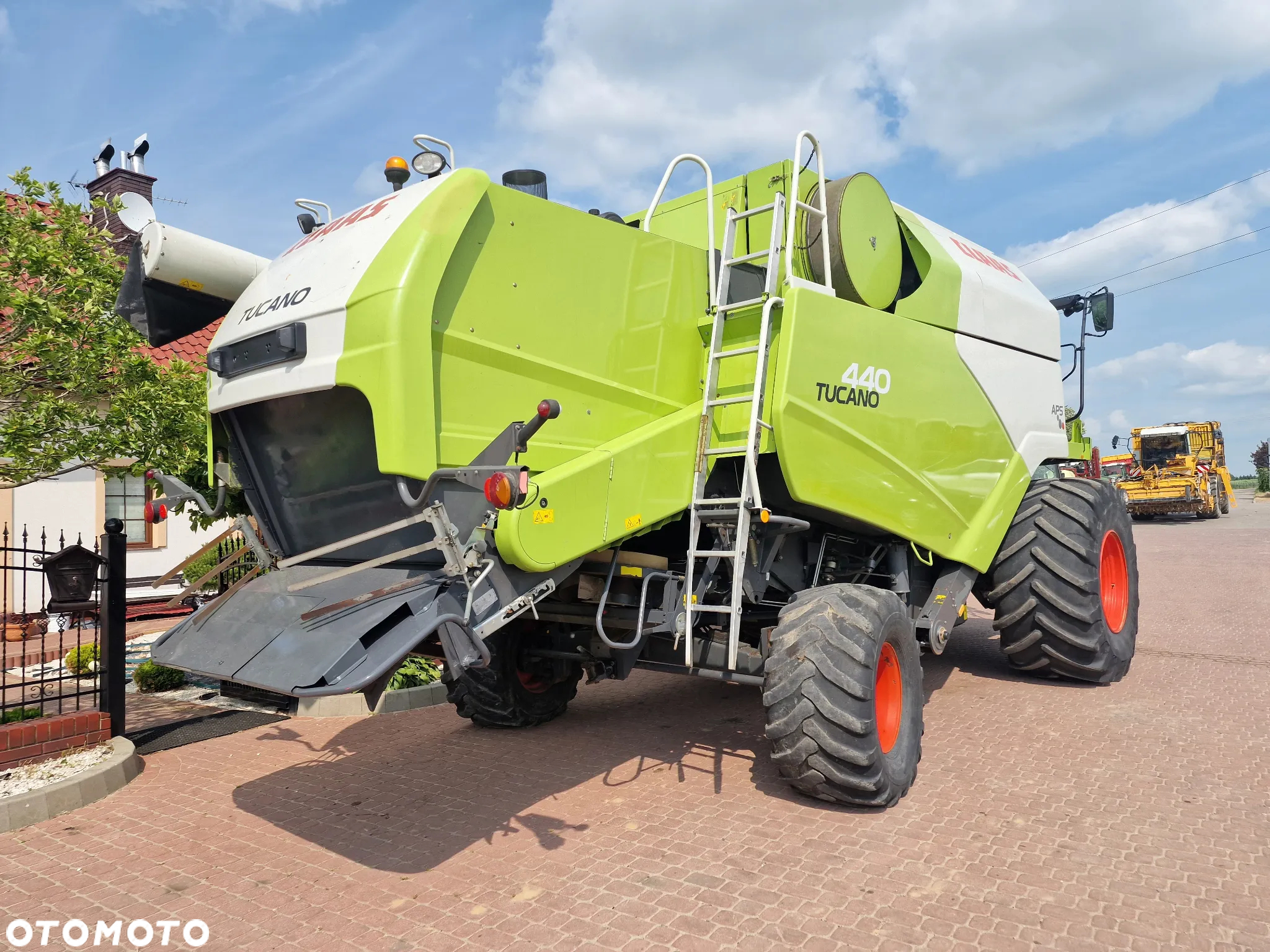 Claas Tucano 440, 5.4m, 4X4, 2010r. - 3