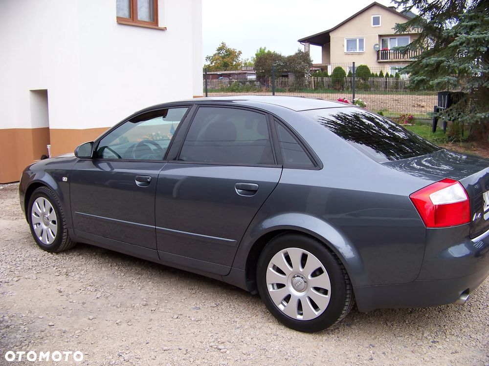 Audi A4 Limousine 2001 photo 5
