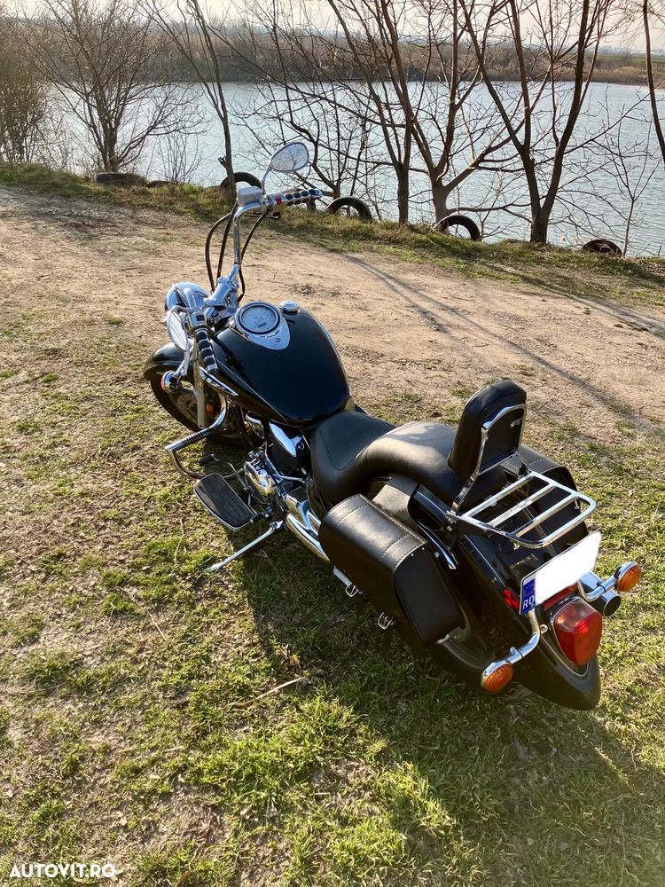 Yamaha XVS 1100 V-Star Classic - 6