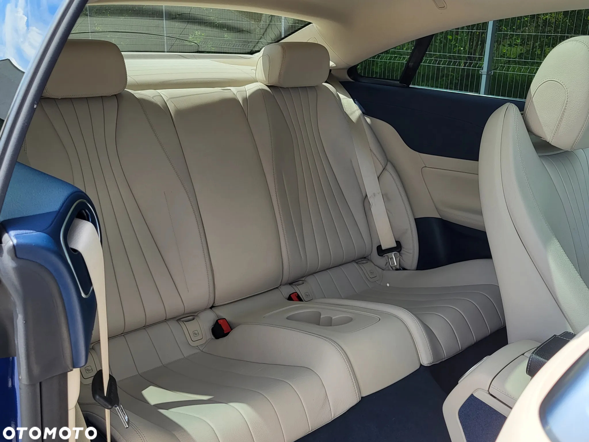 Mercedes-Benz Klasa E 200 Coupe 4-Matic 9G-TRONIC - 13