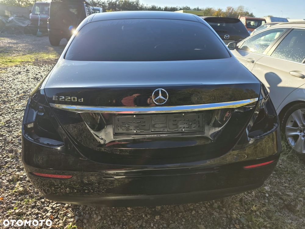 Mercedes-Benz Klasa E 220 d 9G-TRONIC Avantgarde - 6