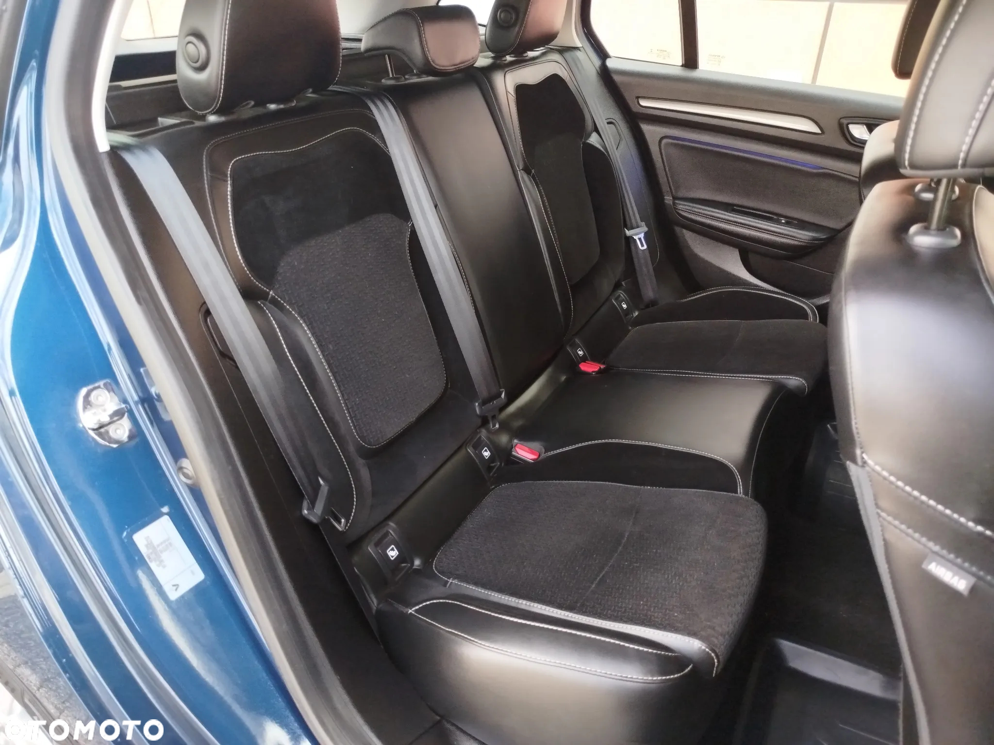 Renault Megane ENERGY TCe 130 BOSE EDITION - 25