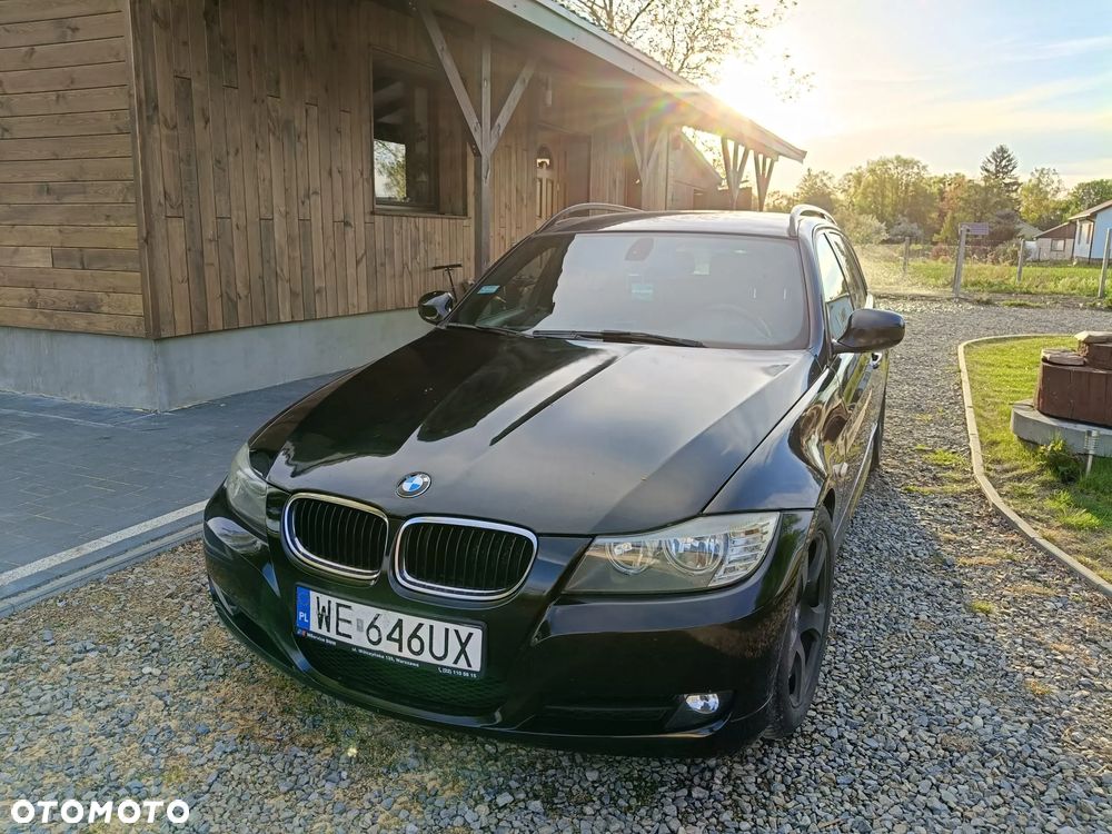 BMW Seria 3 318i Edition Exclusive - 1