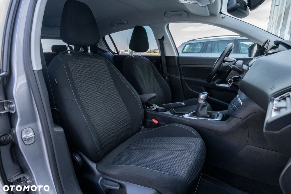 Peugeot 308 1.2 PureTech GPF Active S&S - 20