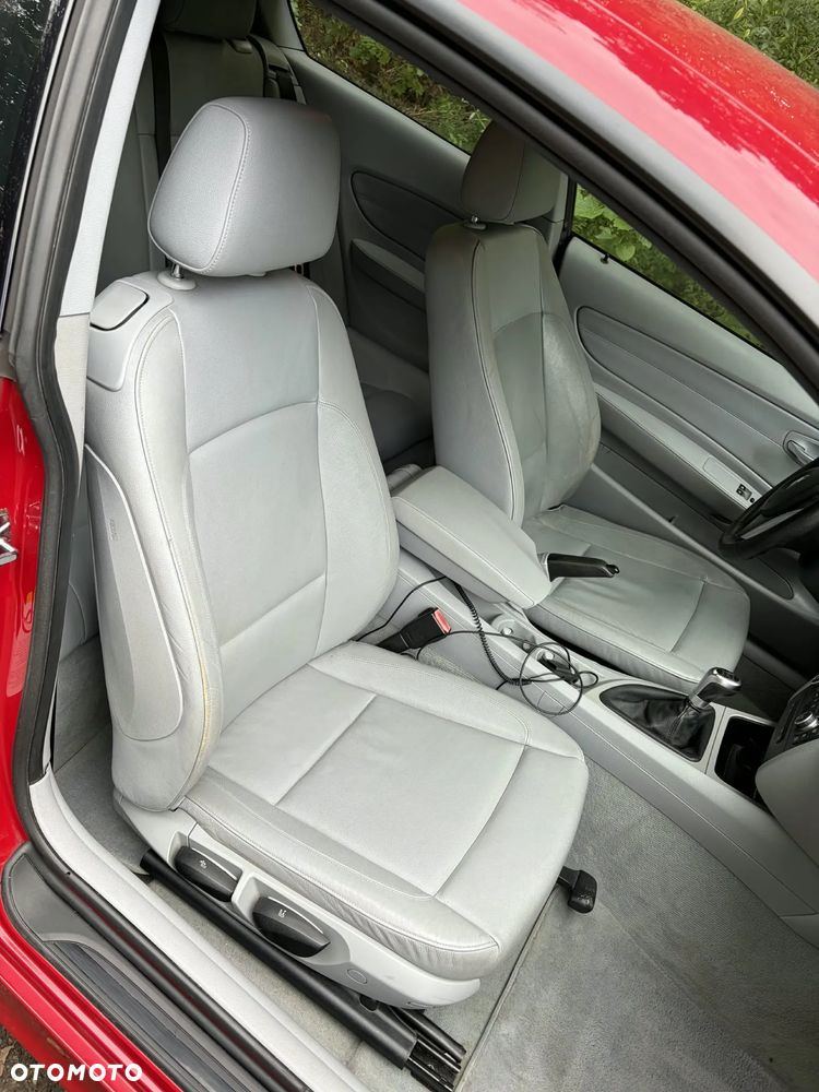 BMW Seria 1 120d - 12
