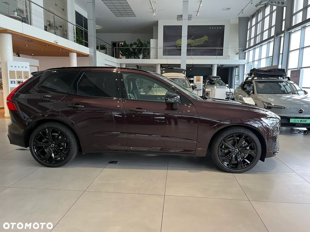 Volvo XC 60 T8 Plug-In Hybrid AWD Ultra Dark - 8