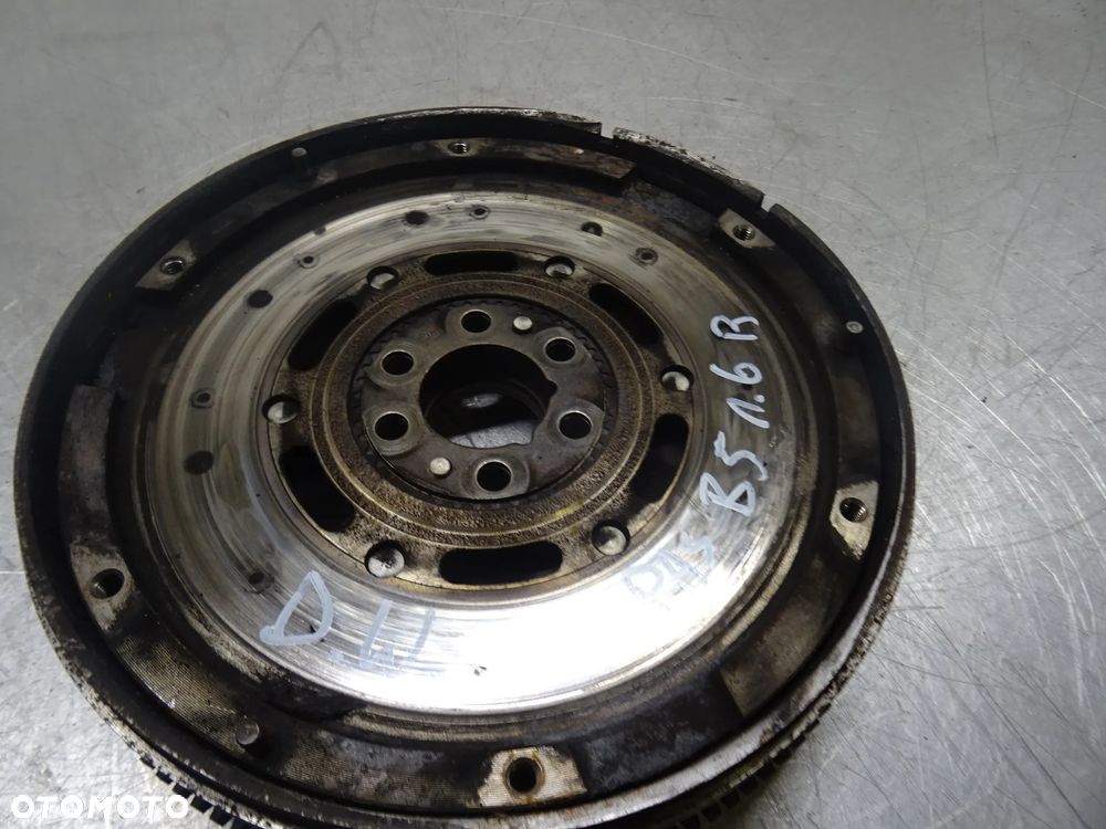 VW PASSAT B5 SEDAN 1.6 B DWUMASA SPRZĘGŁO - 2