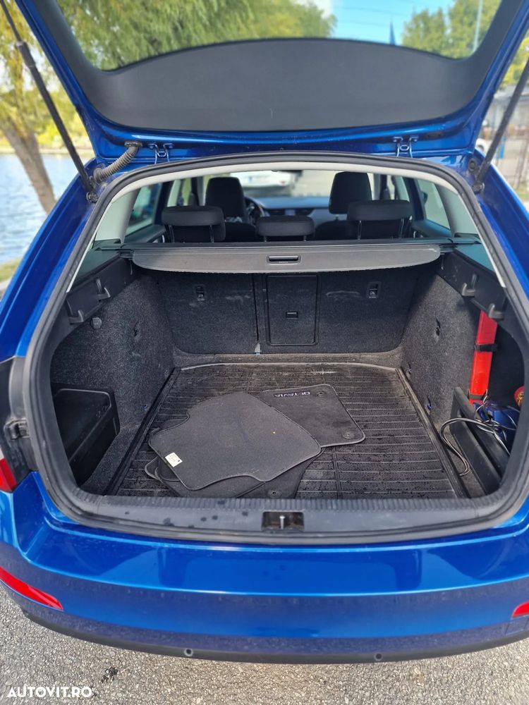 Skoda Octavia 1.6 TDI (Green tec) DSG Style - 13