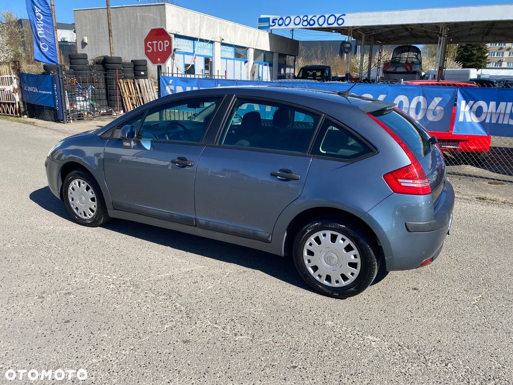 Citroën C4 1.6 16V Confort - 23