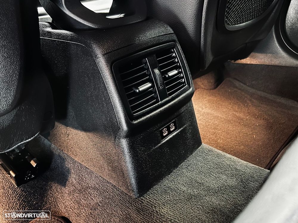 BMW X2 16 d sDrive Auto Pack M - 27