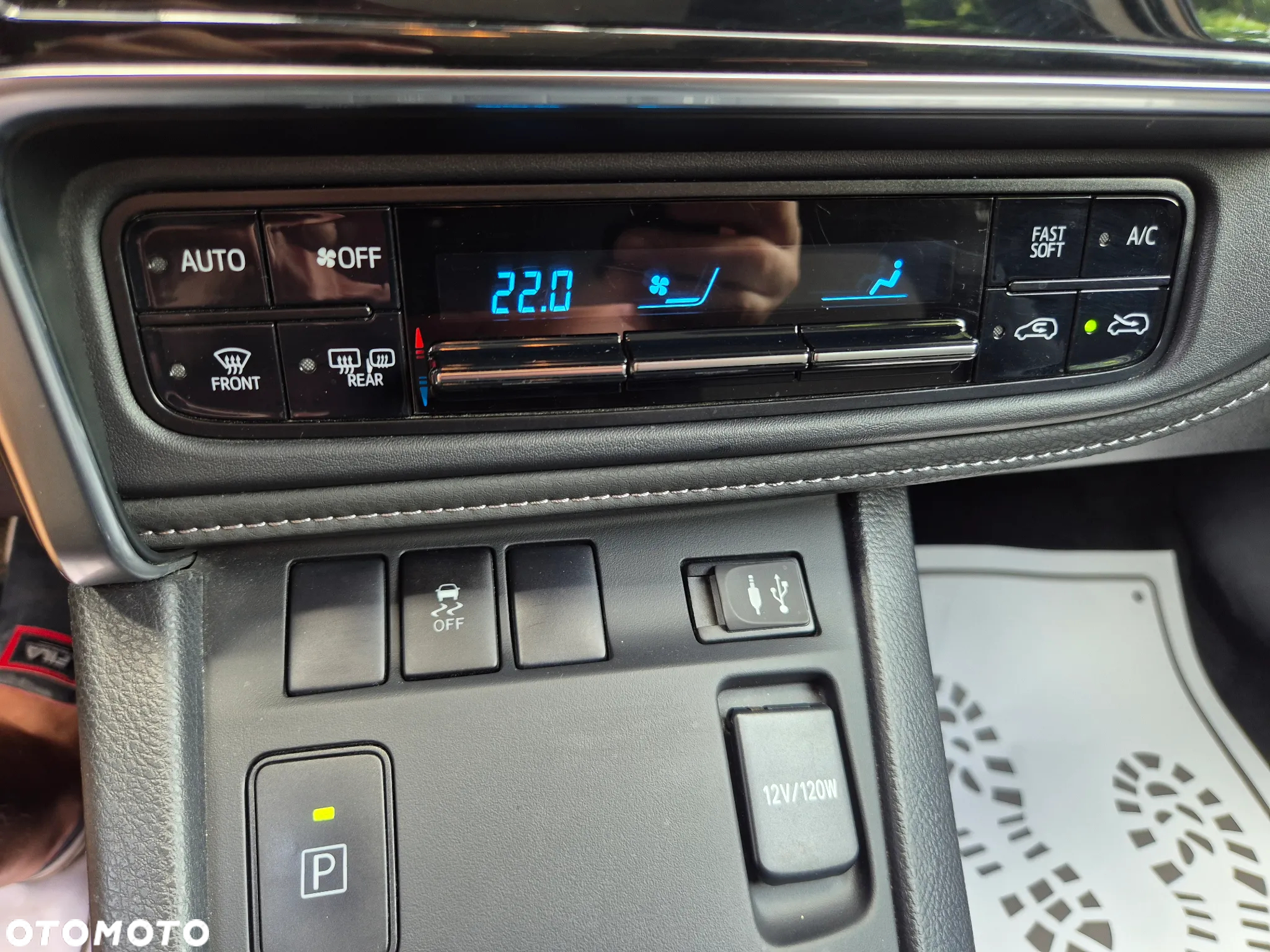 Toyota Auris 1.8 VVT-i Hybrid Automatik Design Edition - 20