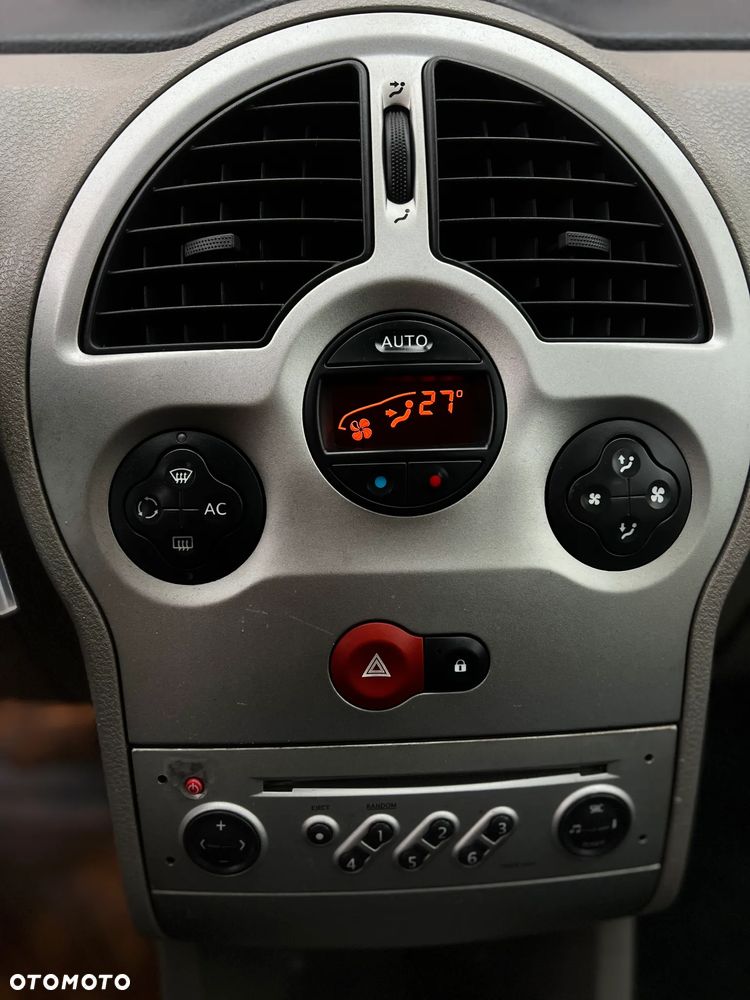 Renault Modus - 19
