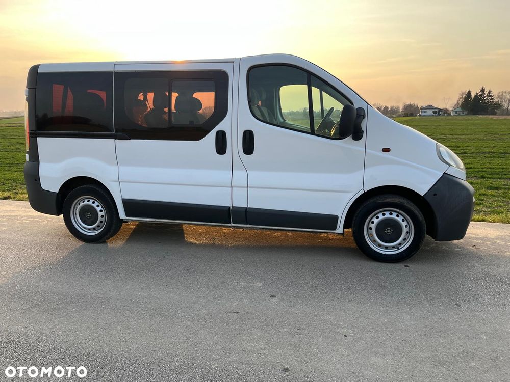 Opel Vivaro - 16