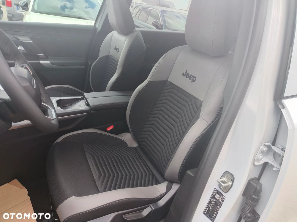 Jeep Compass 1.2 T3 mHEV First Edition FWD DCT - 10