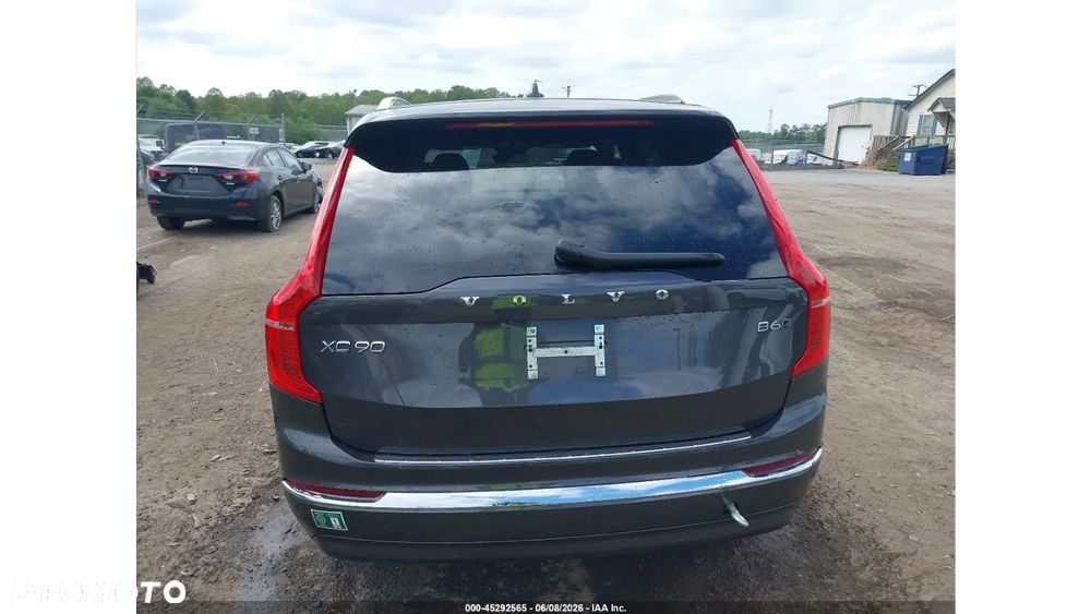Volvo XC 90 - 7