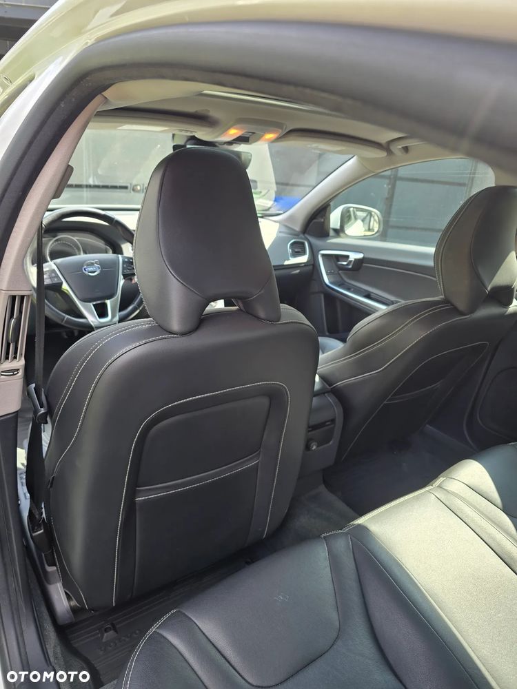Volvo S60 T5 Geartronic RDesign - 9