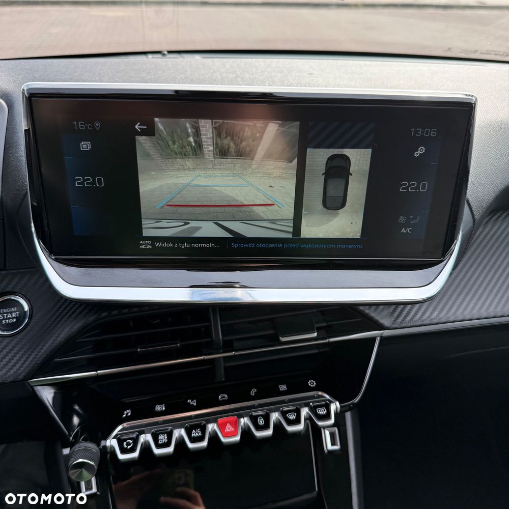 Peugeot 208 - 16