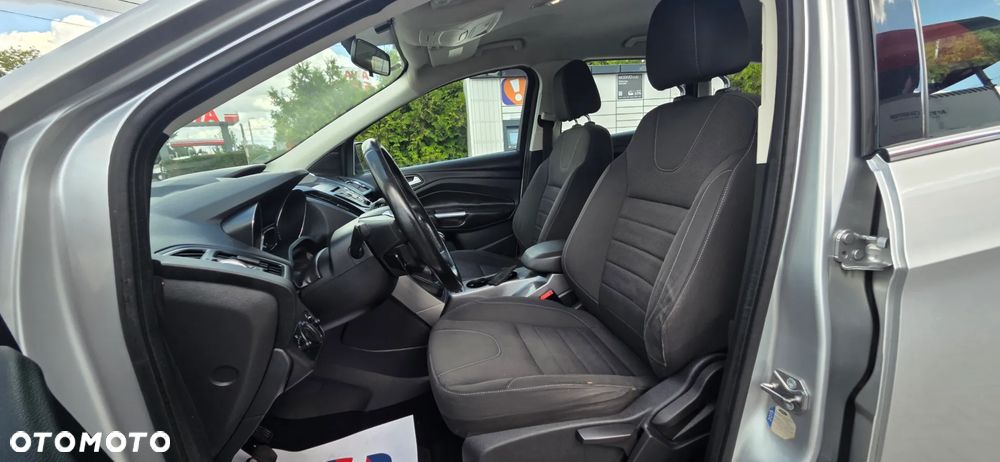 Ford Kuga 1.6 EcoBoost 2x4 Trend - 31