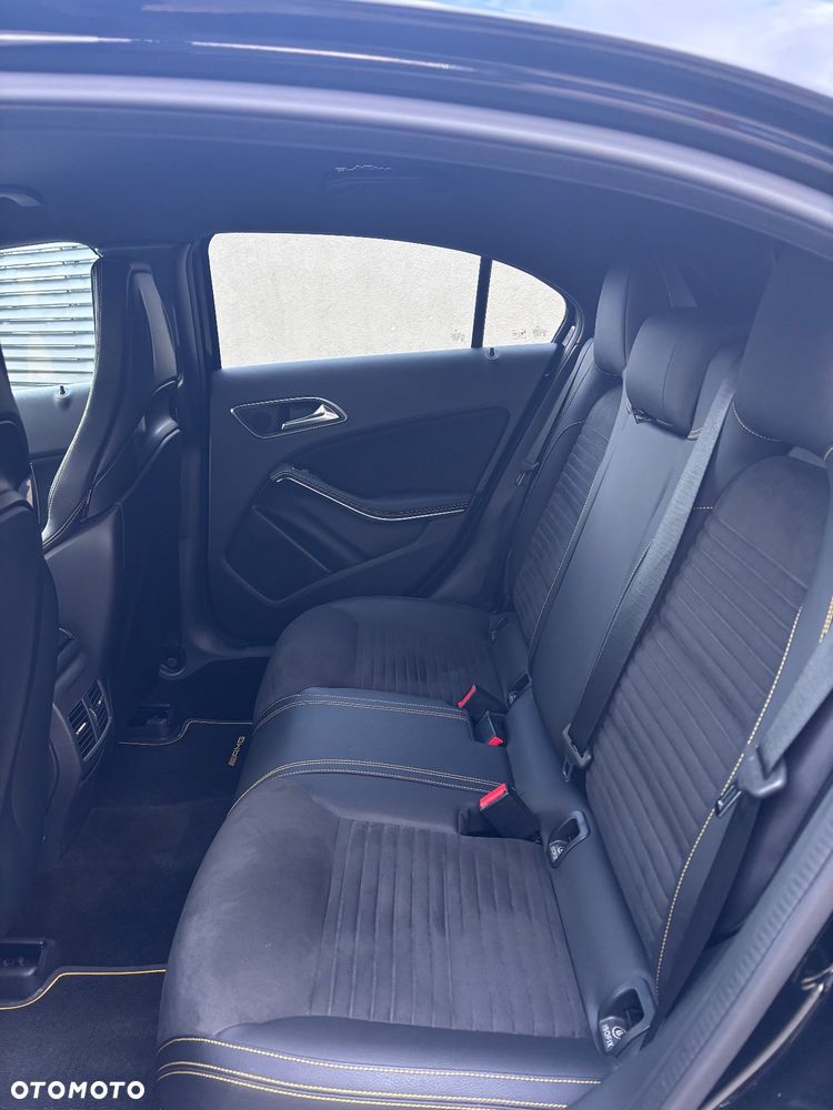 Mercedes-Benz Klasa A AMG 45 4-Matic - 14