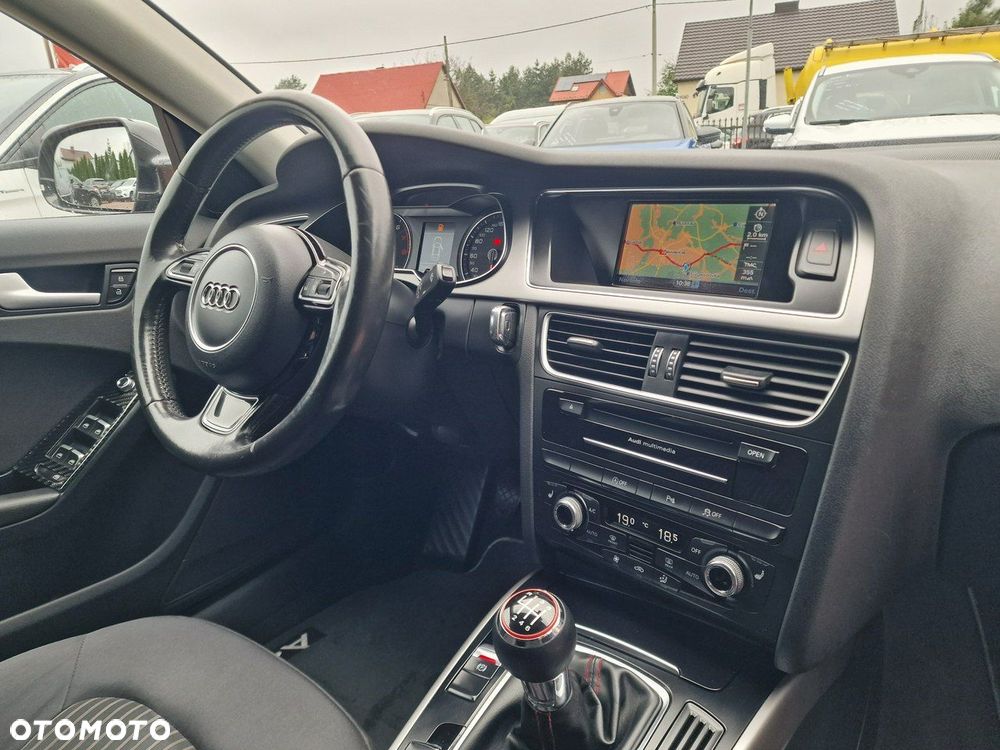 Audi A4 Limousine 1.8 TFSI Ambiente - 24