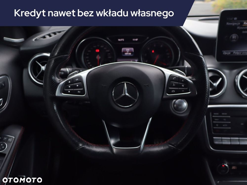 Mercedes-Benz GLA - 19