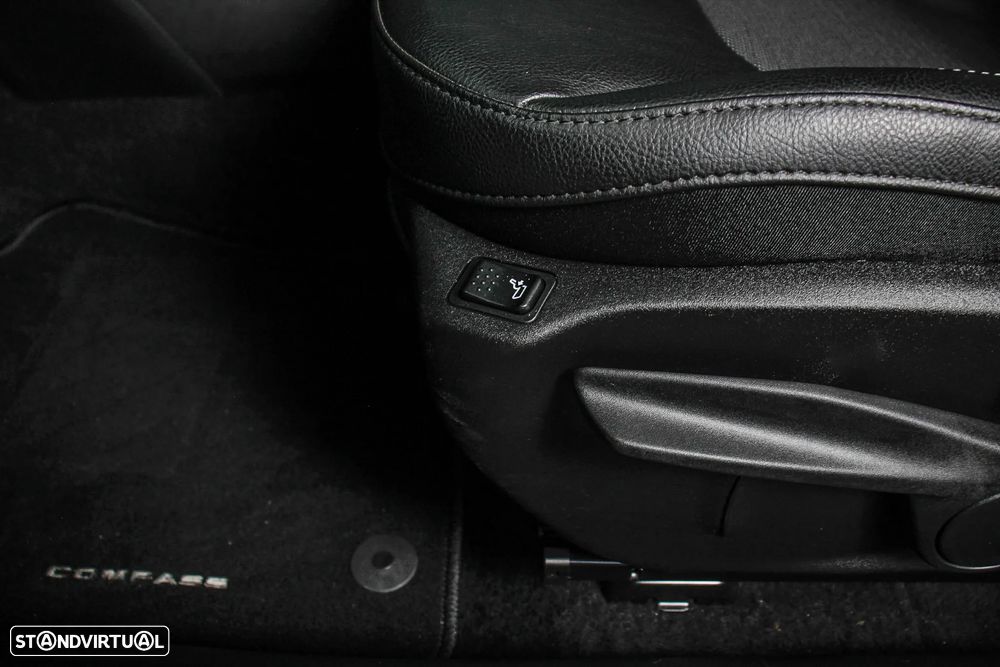 Jeep Compass 1.5 TG e-Hybrid Night Eagle DCT - 9