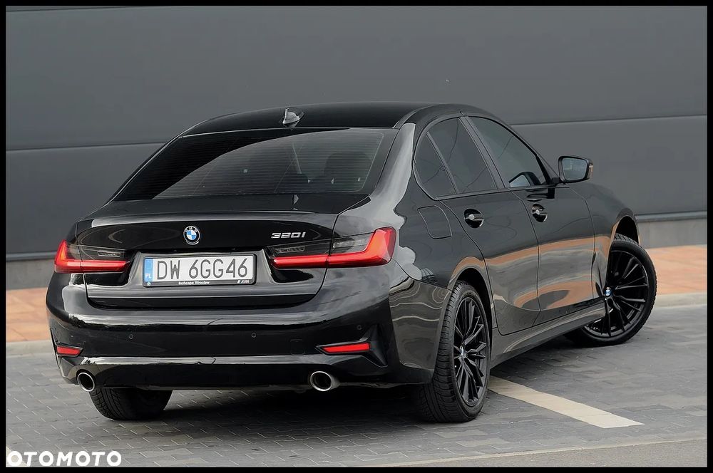 BMW Seria 3 320i - 15