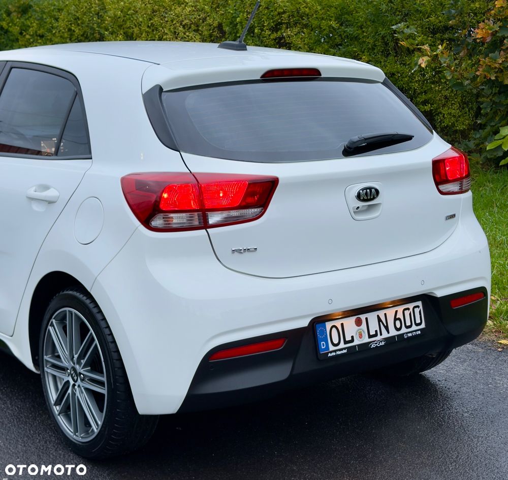 Kia Rio 1.0 T-GDI 100 Dream-Team Edition - 33