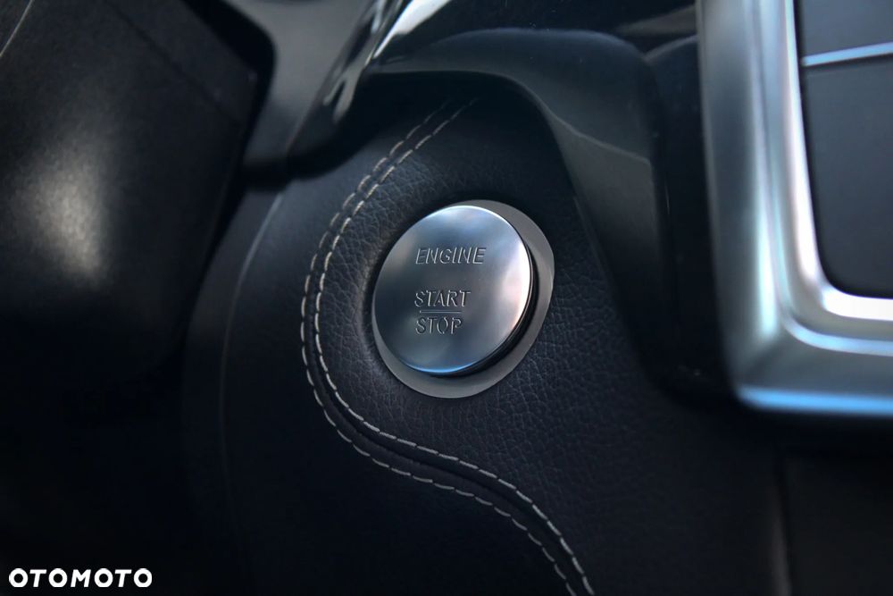 Mercedes-Benz GL 500 4-Matic - 37