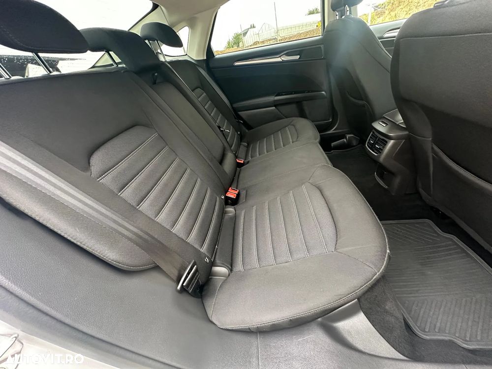 Ford Mondeo 2.0 HEV Titanium - 7