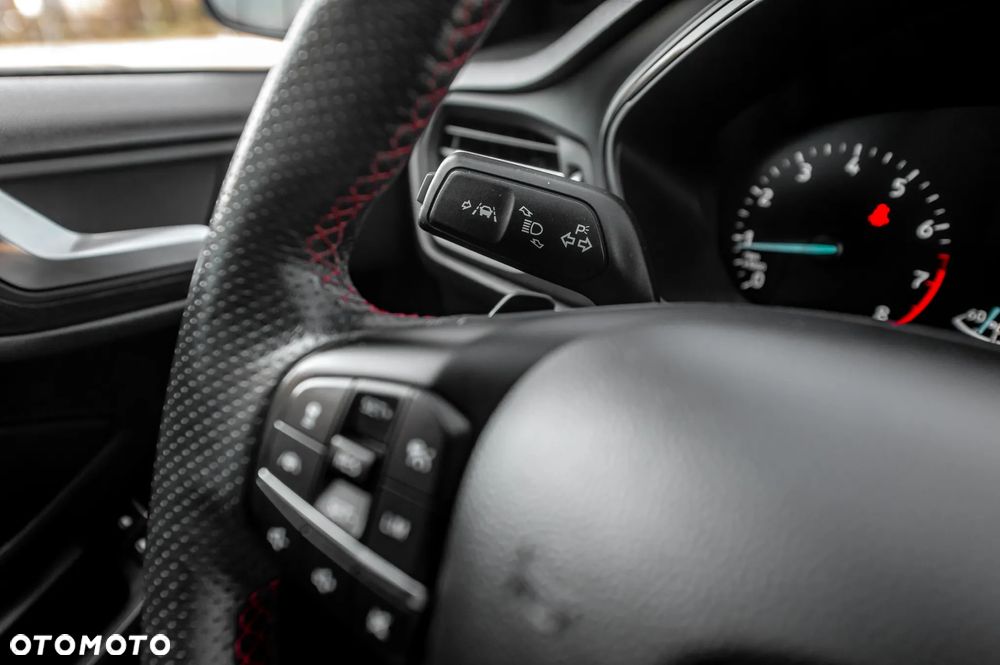 Ford Focus - 24