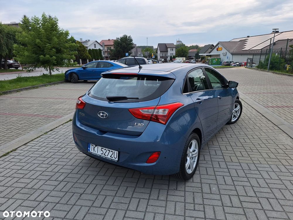 Hyundai i30 blue 1.6 GDI Trend - 9