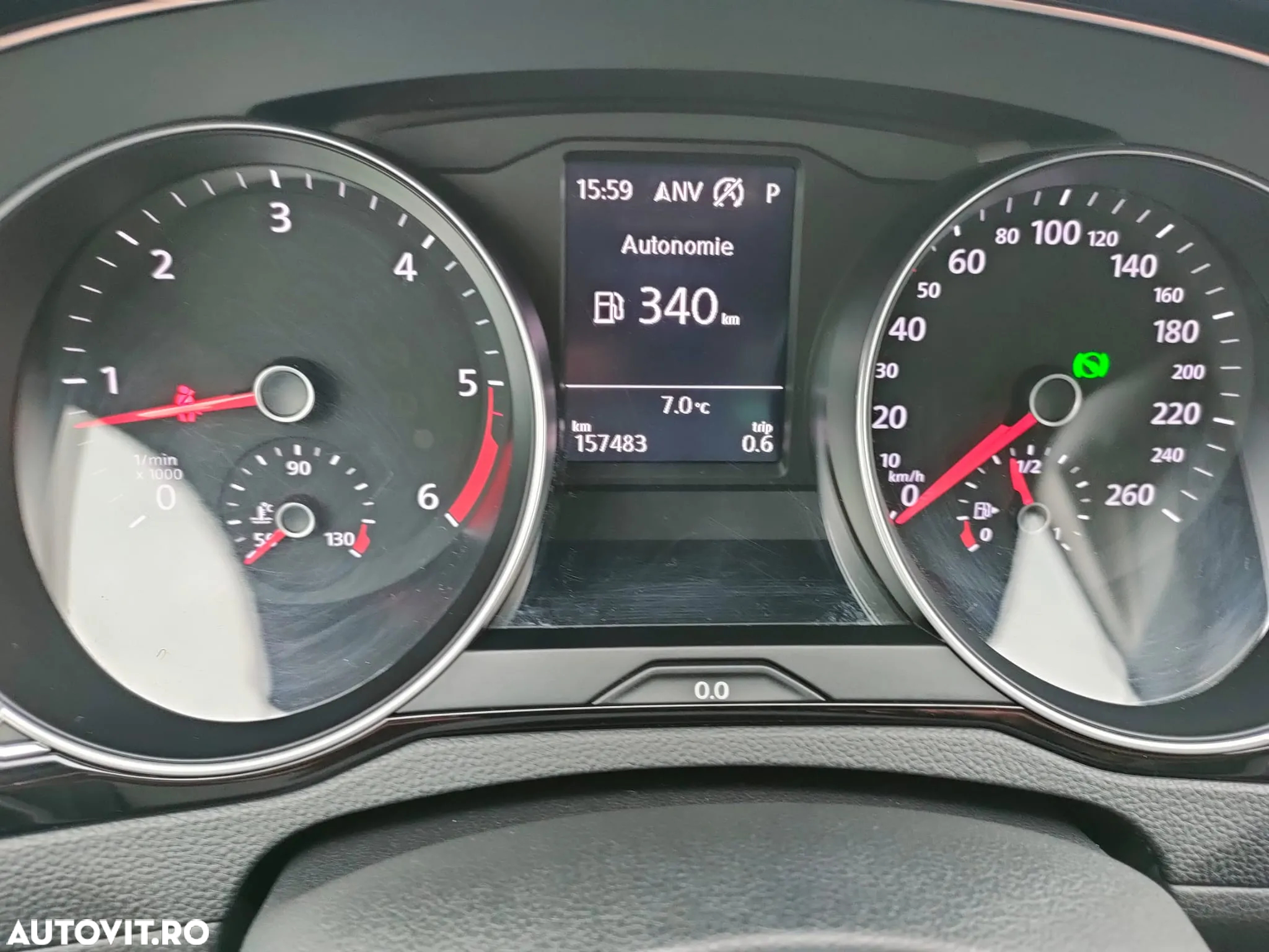 Volkswagen Passat 2.0 TDI DSG Comfortline - 14