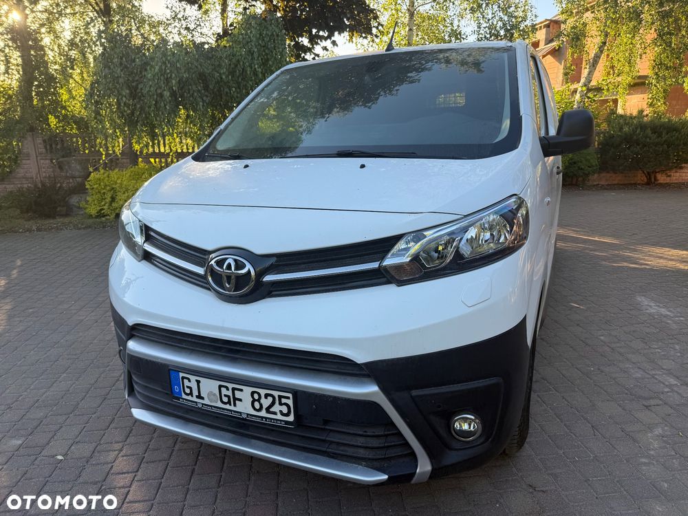 Toyota PROACE - 1