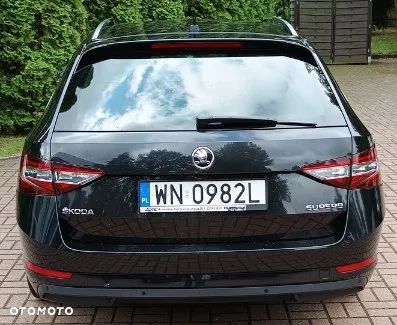 Skoda Superb 2.0 TDI Ambition DSG - 5